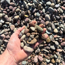 Load image into Gallery viewer, 20mm Montana Rainbow Rock – Loose Bulk Delivery