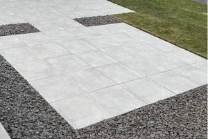 OUTDOOR PORCELAIN STRIATE COLLECTION